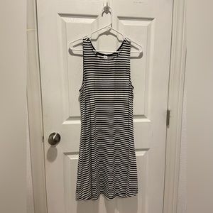 Sleeveless dress